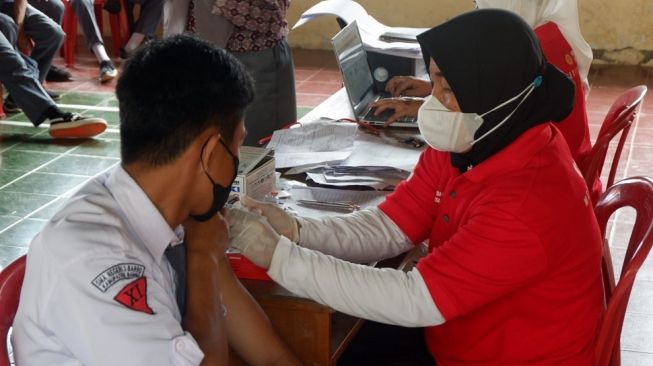16.551 Warga Makassar Disuntik Vaksin Covid-19 Lewat Program Sapu Bersih TNI