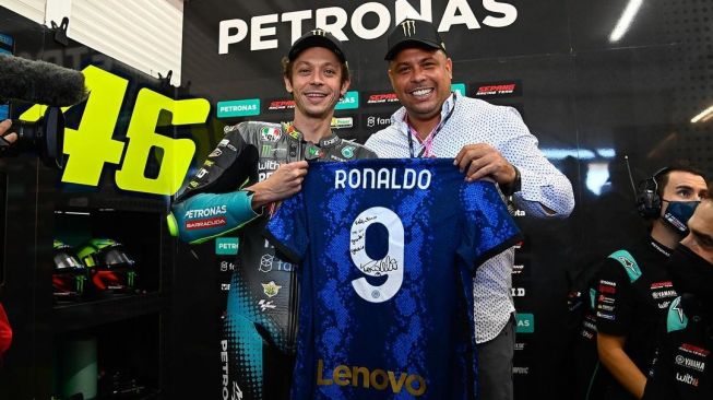 Balapan terakhir Valentino Rossi yang dihadiri oleh Ronaldo. (Instagram)