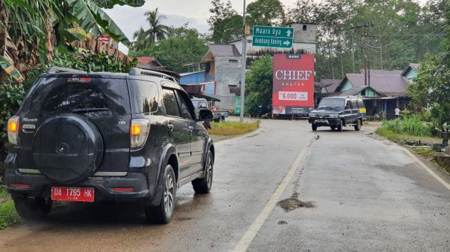 Banjir Mulai Surut, Aktifitas Warga di Desa Nawin dan Halong Haruai Tabalon