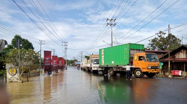 Jalan Masih Terendam, Jalur Lintas Provinsi di Barabai Dialihkan