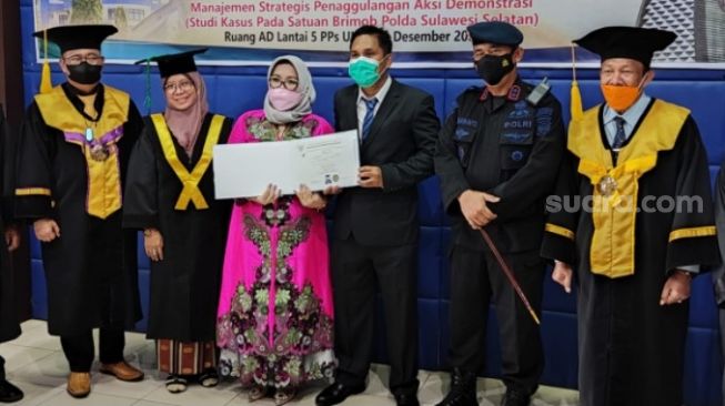 Teliti Aksi Unjuk Rasa Anarkis di Makassar, Anggota Brimob Dapat Gelar Doktor