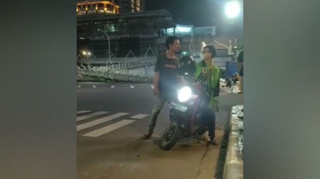 Viral Preman Palak Driver Ojol di Medan: Cabut Kau!