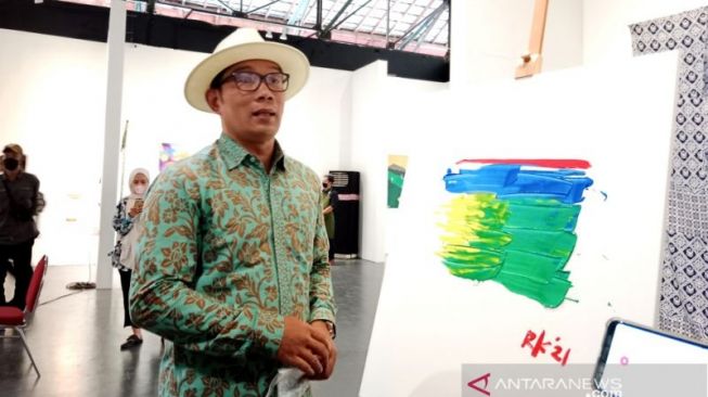 Siap Maju di Pilpres, Ridwan Kamil Beri Isyarat Lewat Lukisan Ada Warna Hijau hingga Merah