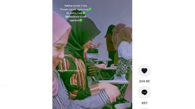 Unik! Usir Kejenuhan, Dosen Ini Suruh Mahasiswanya Ramai-ramai Joget TikTok