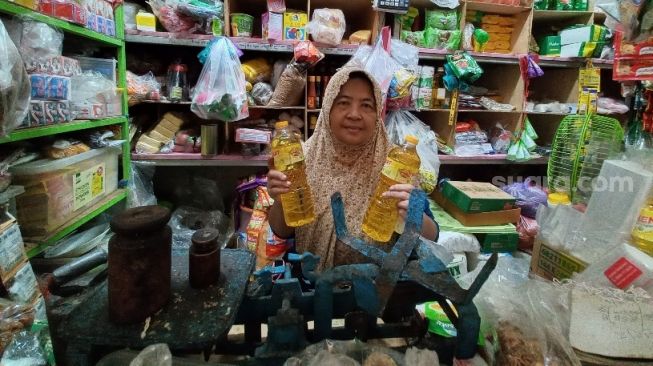 Operasi Pasar Digelar, Harga Minyak Goreng di Palembang Bertahan Rp19.000 per Liter