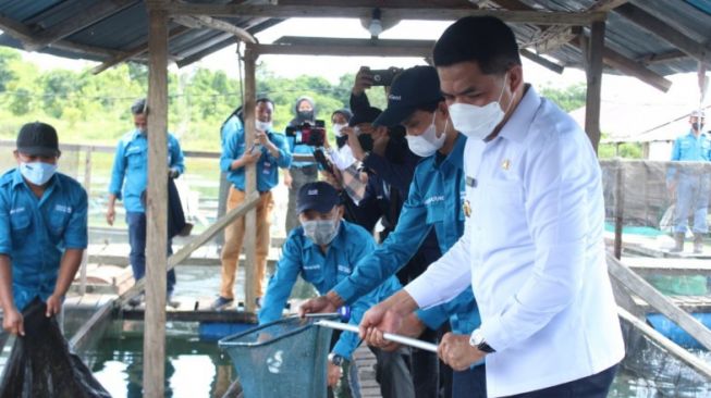 Wali Kota Andi Harun Resmikan Sentra Budidaya Ikan, 1000 UMKM di Samarinda