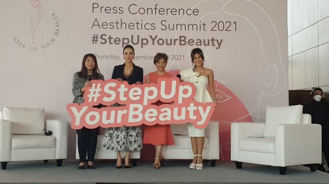 Kampanye #StepUpYourBeauty dari ZP Therapeutics Indonesia hadirkan intervensi perawatan injeksi untuk meningkatkan penampilan perempuan. (Dok. ZP Therapeutics Indonesia)