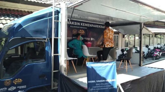 Mobil Vaksin Kemenparekraf Bantu Percepatan Vaksinasi di Wonosobo