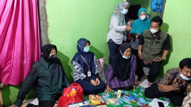 Mensos Risma Akan Beri Layanan Terapi Anak Disabilitas Korban Aniaya di Sukabumi
