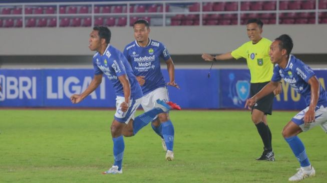 Kalahkan Madura United, Persib Naik ke Posisi Dua Klasemen BRI Liga 1