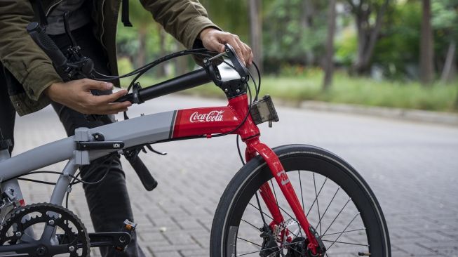 Ecosmo Z8 Coca-Cola Edition, sepeda lipat kolaborasi Element Bike dengan Coca-Cola. [dokumentasi pribadi]