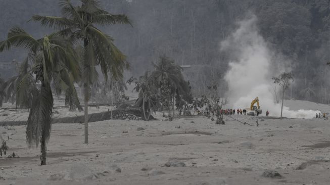 Korban Jiwa Letusan Gunung Semeru Capai 14 Orang, 56 Luka-luka