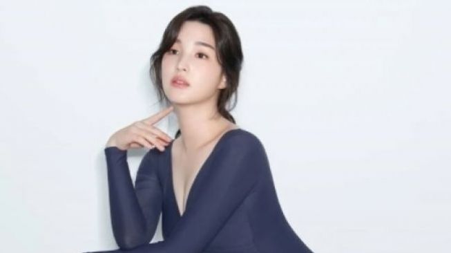 Mantan anggota LABOUM, Yulhee. (Koreaboo)