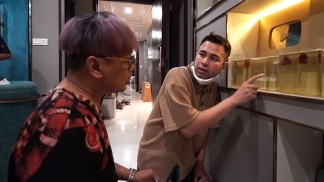 Artis Indonesia Hobi Pelihara Cupang. (YouTube/Rans Entertainment)