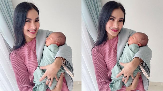 Potret Artis Jenguk Baby Rayyanza.(Instagram/@isdadahlia)