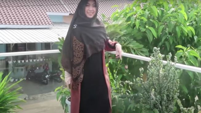 Potret Rumah Shindy Kakak Ria Ricis. [YouTube/Dokter Shindy]