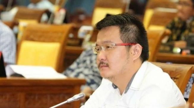 Anggota DPRD Batam, Hendra Asman Dipanggil KPK Terkait Tipikor Cukai di Bintan