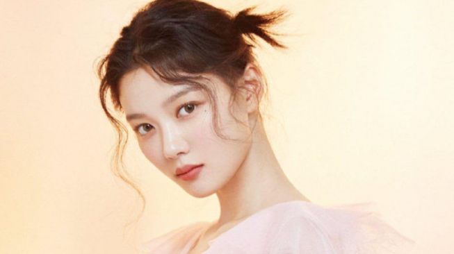 Selalu Tampil Totalitas, Ini 4 Drama Kim Yoo Jung yang Nggak Bikin Bosan