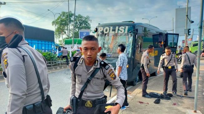 Tabrakan Bus Pembawa Siswa SPN Polda Jambi,  Seorang Calon Polisi Asal Papua Meninggal