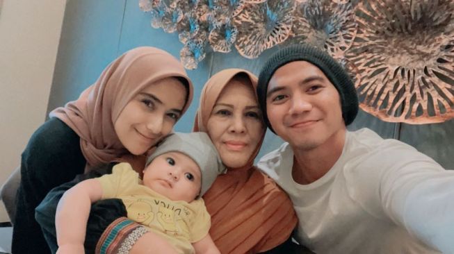 Kenangan Rizki DA dan Nadya Mustika. [Instagram/da2_rizki123]