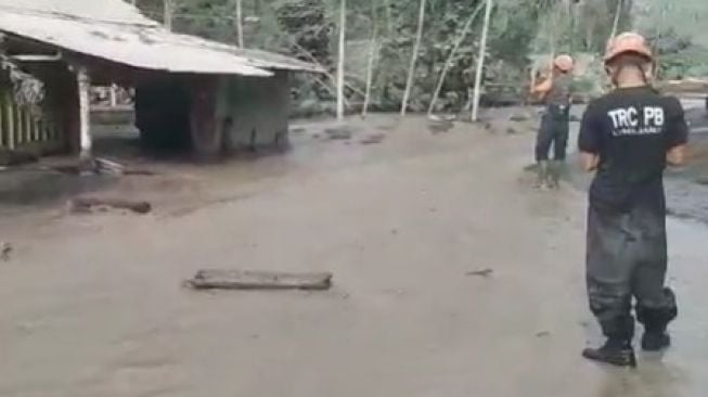 Terdampak Erupsi Semeru, Dusun Kamar Kajang Dilanda Banjir Rabu Pagi Tadi