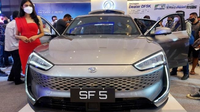 Seres SF5, SUV Tenaga Listrik Produk DFSK Tampil Pertama di GIIAS Surabaya 2021