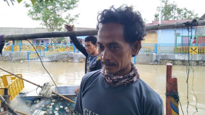Cuaca Buruk, Nelayan di Karangantu Tetap Melaut