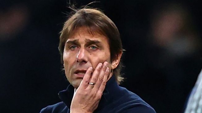 Manajer Tottenham Hotspur, Antonio Conte. [ADRIAN DENNIS / AFP]
