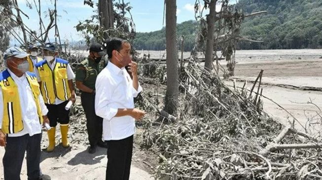 Korban Tewas Pasca Letusan Gunung Semeru 39 Jiwa, 13 Orang Belum Ditemukan