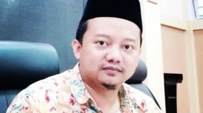 Herry Wirawan, guru agama yang diduga mencabuli 12 orang santriwati di sebuah pesantren di Bandung. [Istimewa]