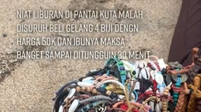 Viral Curhatan Wisatawan Dipaksa Penjual Beli Gelang Rp 50 Ribu