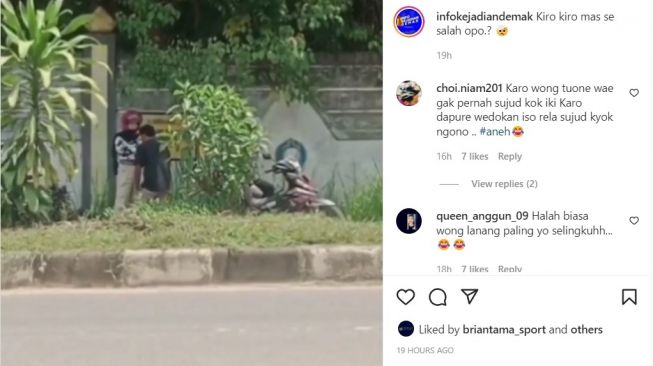 Cekcok di pinggir jalan, Pria ini sujud di depan pacarnya. [Instagram]