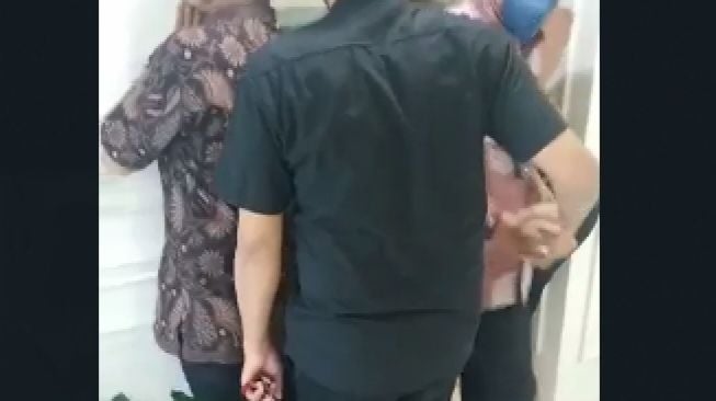 Terjebak di Lift Anjlok, Ini Kesaksian Anggota DPR RI Darori: