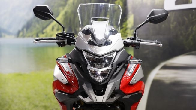 Kecepatan maksimum New Honda CB150X mencapai 114 km per jam dan akselerasi 0-200 m dalam 10,9 detik [PT AHM].
