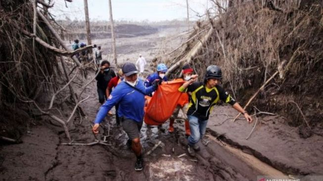 BNPB: Korban Erupsi Gunung Semeru Bertambah Menjadi 46 Jiwa