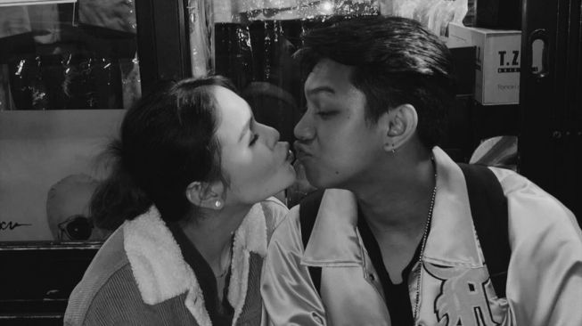potret mesra Gaga Muhammad dan Laura Anna sebelum kecelakaan. [Instagram/edlnlaura]