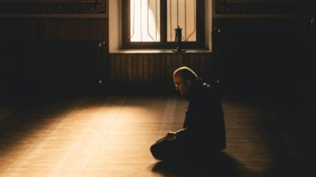 Hakikat, Keutamaan, dan Pelafalan Doa Awal Tahun Bagi Umat Muslim