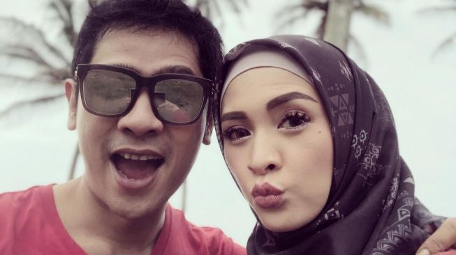 Biar Semangat Makan Sahur, Donita Sajikan Menu Berkuah untuk Keluarga