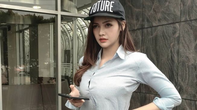 Kartika Berliana. [Instagram/@kartikaberlianaofficial]