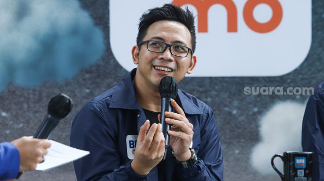 Musisi David Kurnia Albert atau David NOAH saat jumpa pers terkait rencana peluncuran album band NOAH 'Second Chance: Taman Langit' di Senayan, Jakarta Pusat, Minggu (12/12/2021). [Suara.com/Alfian Winanto]