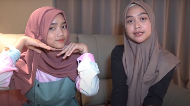 Pesona Fuji Saat Berhijab. [YouTube/Ricis Official]