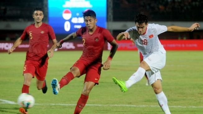 Striker Vietnam Diinfus Setelah Kelelahan Lawan Indonesia di GBK: Pertandingan Sulit