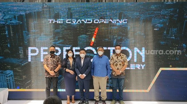 Grand opening Perfection Auto Gallery berlangsung di Surabaya, akhir pekan kemarin, Sabtu (11/12/2021) [Suara.com/Dimas ANgga Perkasa].