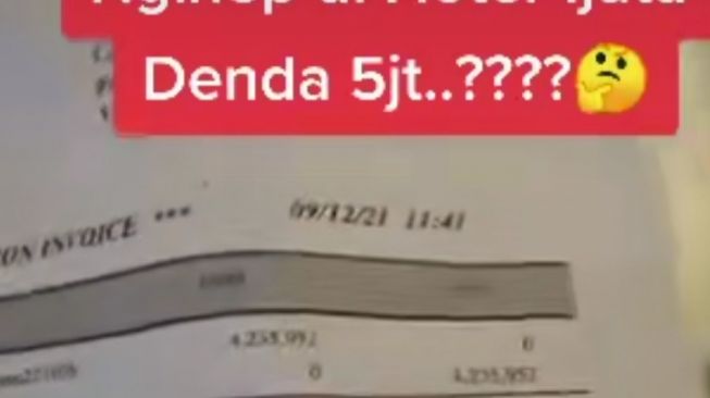 Tangkapan layar unggahan pria protes nginap di hotel didenda 5 juta.[tiktok]