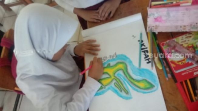 Peringati Hari Nusantara, Murid SD Kota Makassar Menggambar Peta