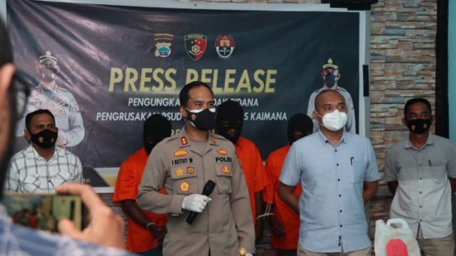 Polisi Tetapkan 3 Tersangka Kasus Perusakan RSUD dan Puskesmas Kaimana