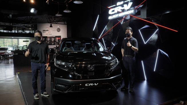 New Honda CR-V Black Edition adalah tipe tertinggi dari seluruh jajaran tipe Honda CR-V yang ditawarkan di Indonesia [PT HPM].