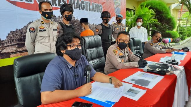 Satreskrim Polres Magelang Tangkap 3 Pelajar Pengeroyokan di Balai Desa Pasuruhan