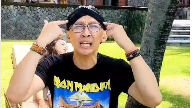 Ade Armando Dikeroyok, Muncul Video Abu Janda Tantang Orang Cuma Berani di Medsos