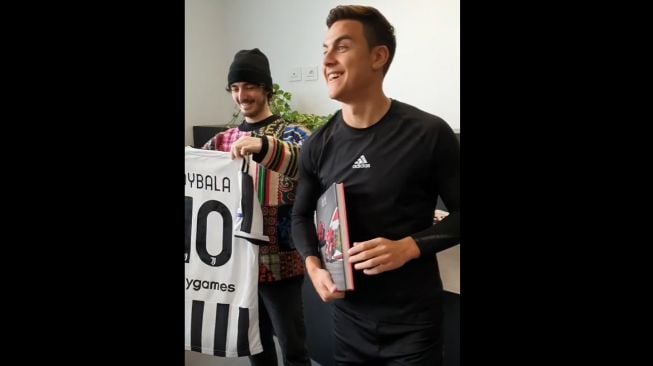 Francesco Bagnaia mengunjungi markas Juventus dan bertemu dengan Paulo Dybala (Instagram)